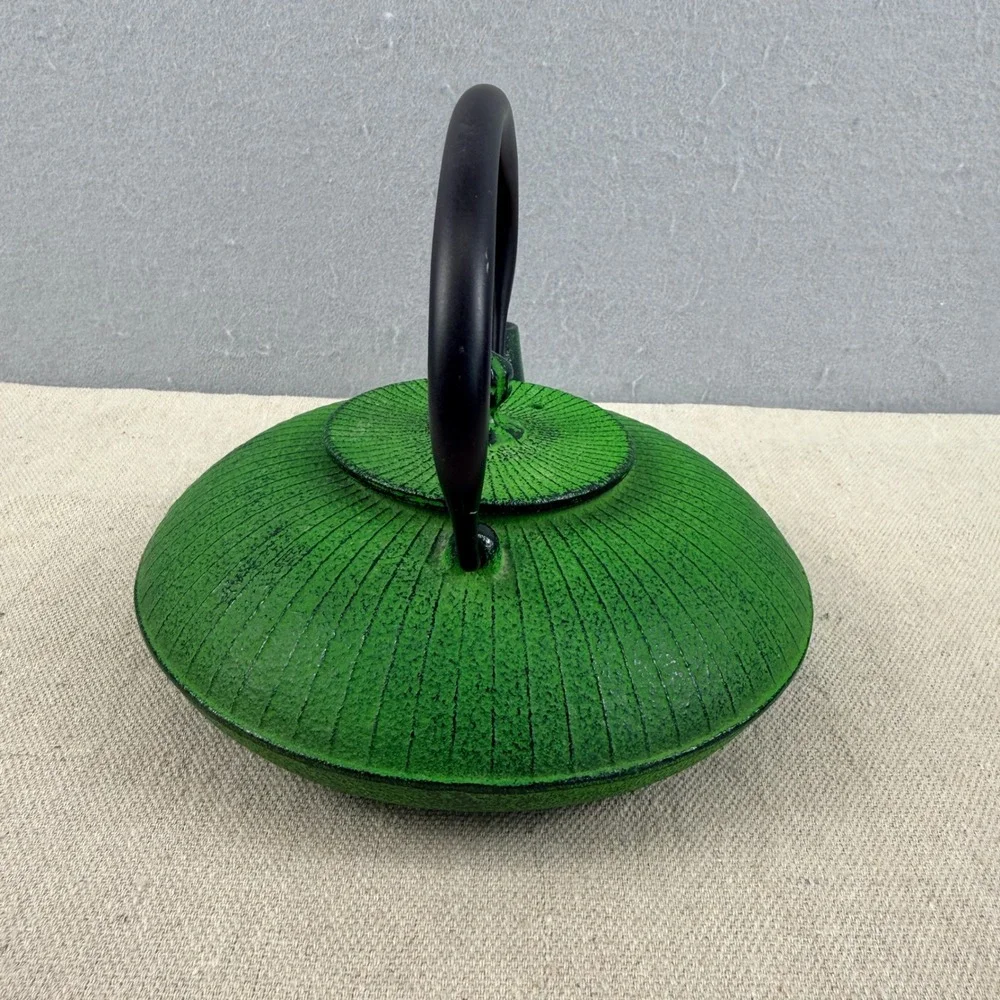 Kotobuki Green Cast Iron Teapot‎ Nanbu Tekki Japanese Tetsubin with Infuser